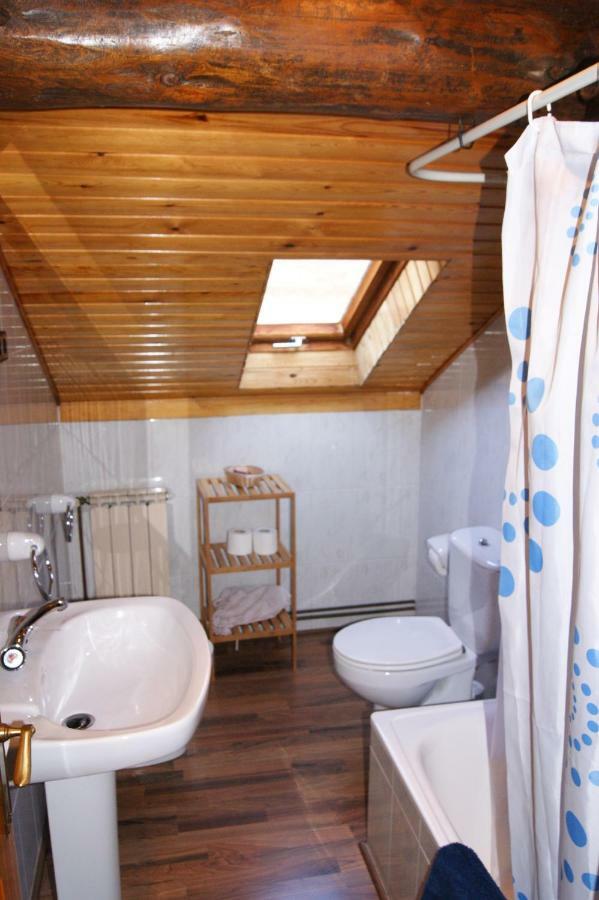 Apartaments Pont Romanic Espot Ngoại thất bức ảnh